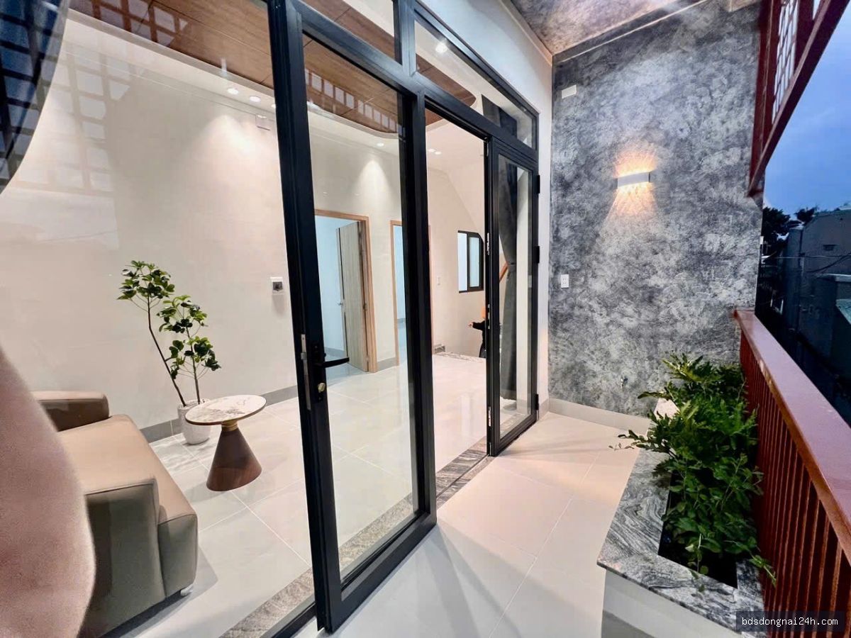 Bán nhà 1 trệt 2 lầu, sân ô tô (180m²) - Hình ảnh 10