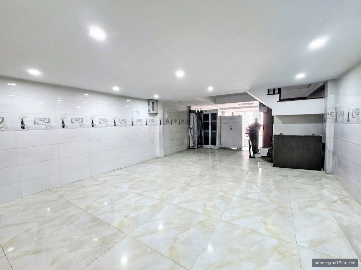 Bán nhà 1 trệt 2 lầu tại Hố Nai, Biên Hòa (105m²) - Hình ảnh 4
