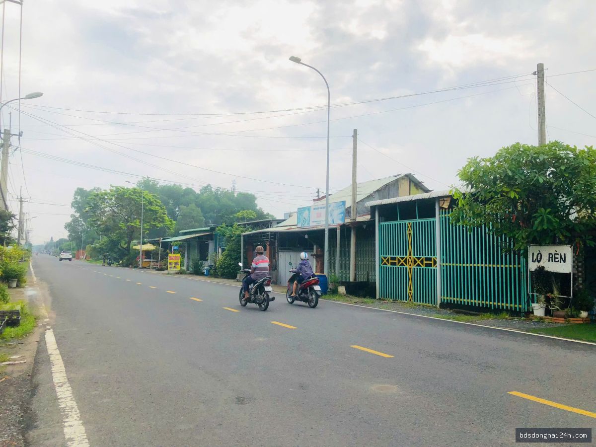 Bán nhà phố (200m²) - Hình ảnh 2