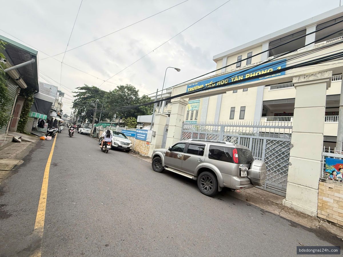 Bán mặt bằng kinh doanh, mặt tiền tại Tân Triều (75m²) - Hình ảnh 3