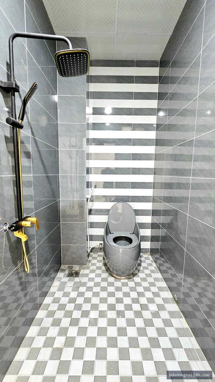 Bán nhà phố hiện đại, sân ô tô tại Hố Nai, Biên Hòa (96m²) - Hình ảnh 12