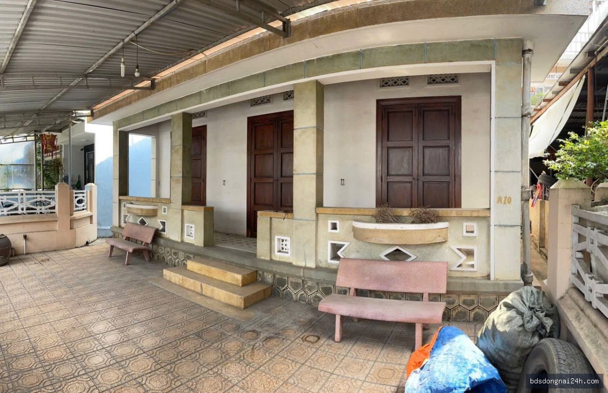 Bán nhà phố tại Bửu Long, Biên Hòa (300M2) - Hình ảnh 1