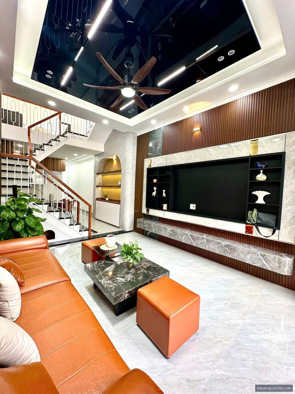 Bán nhà phố hiện đại, sân ô tô tại Tân Phong, Biên Hòa (100m²) - Hình ảnh 5