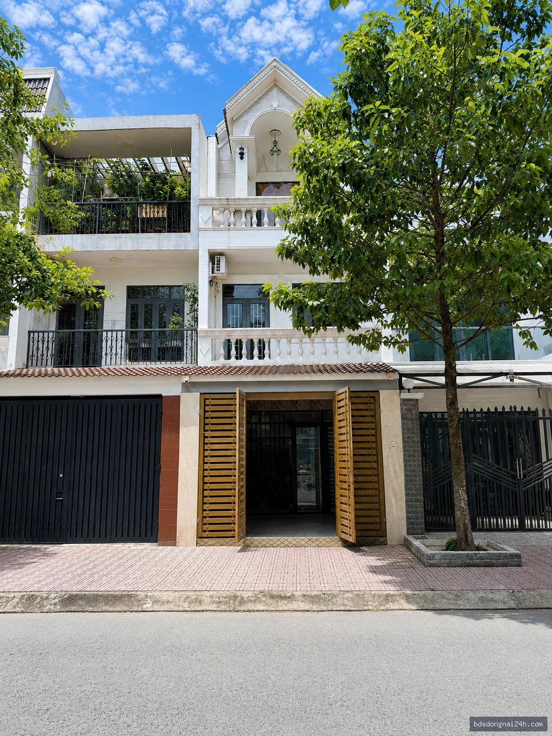 Bán nhà 1 trệt 2 lầu sân ô tô tại Bửu Long, Biên Hòa (87m²) - Hình ảnh 2