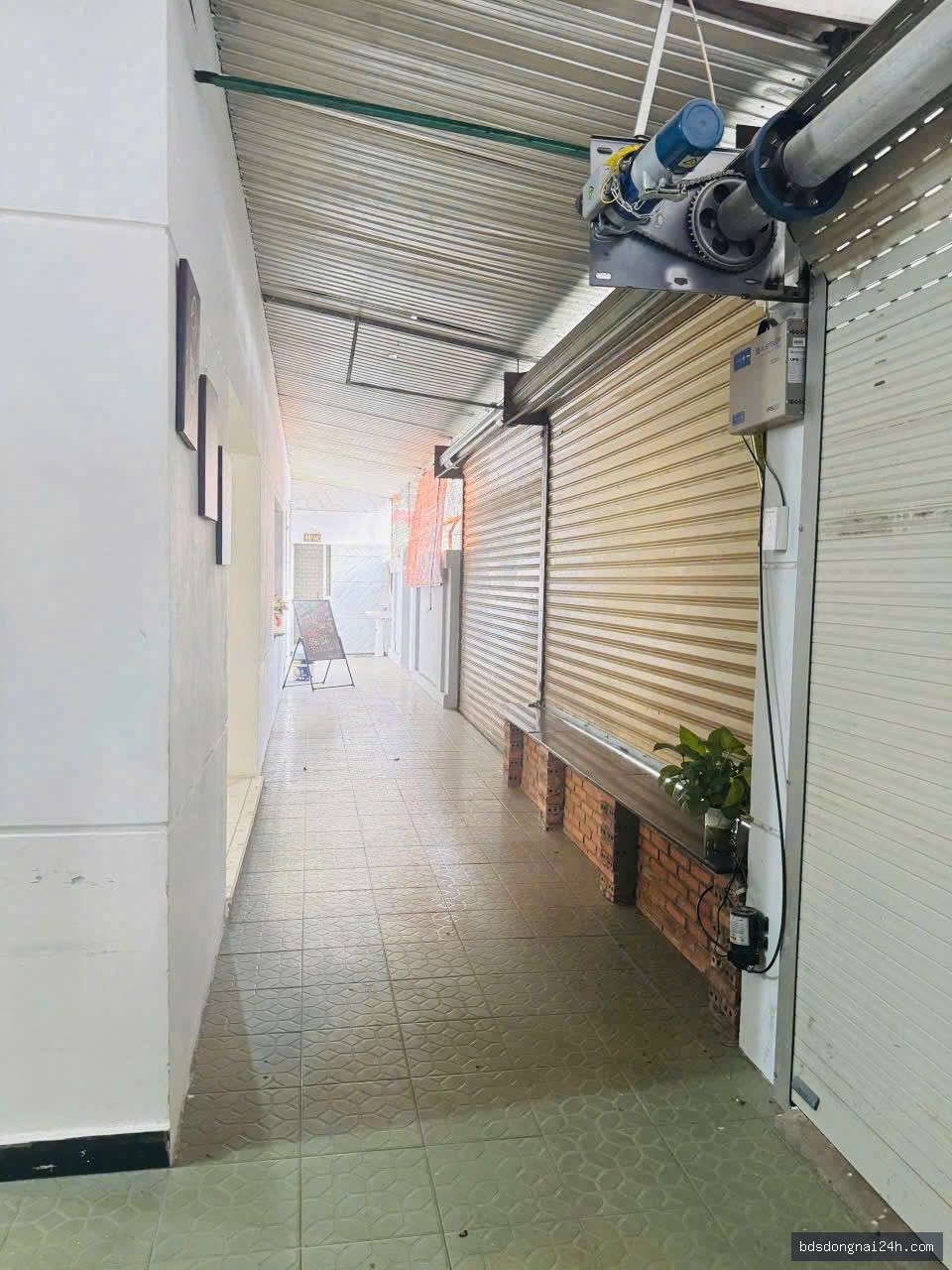 Bán nhà 1 trệt 1 lầu mặt tiền (108m²) - Hình ảnh 2