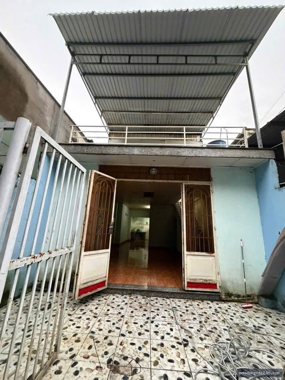 Bán nhà 1 trệt 1 lầu tại Long Bình, Biên Hòa