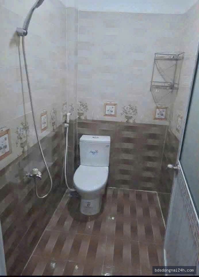 Bán mặt bằng kinh doanh sân ô tô, mặt tiền tại Hố Nai, Biên Hòa (111.6m²) - Hình ảnh 6