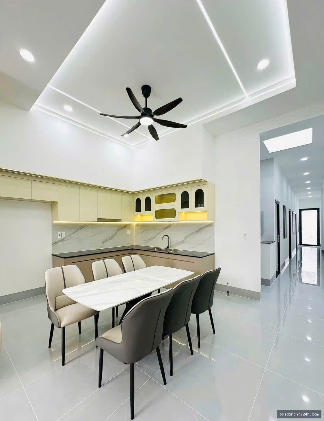 Bán nhà phố sân ô tô, mặt tiền (145m²) - Hình ảnh 4