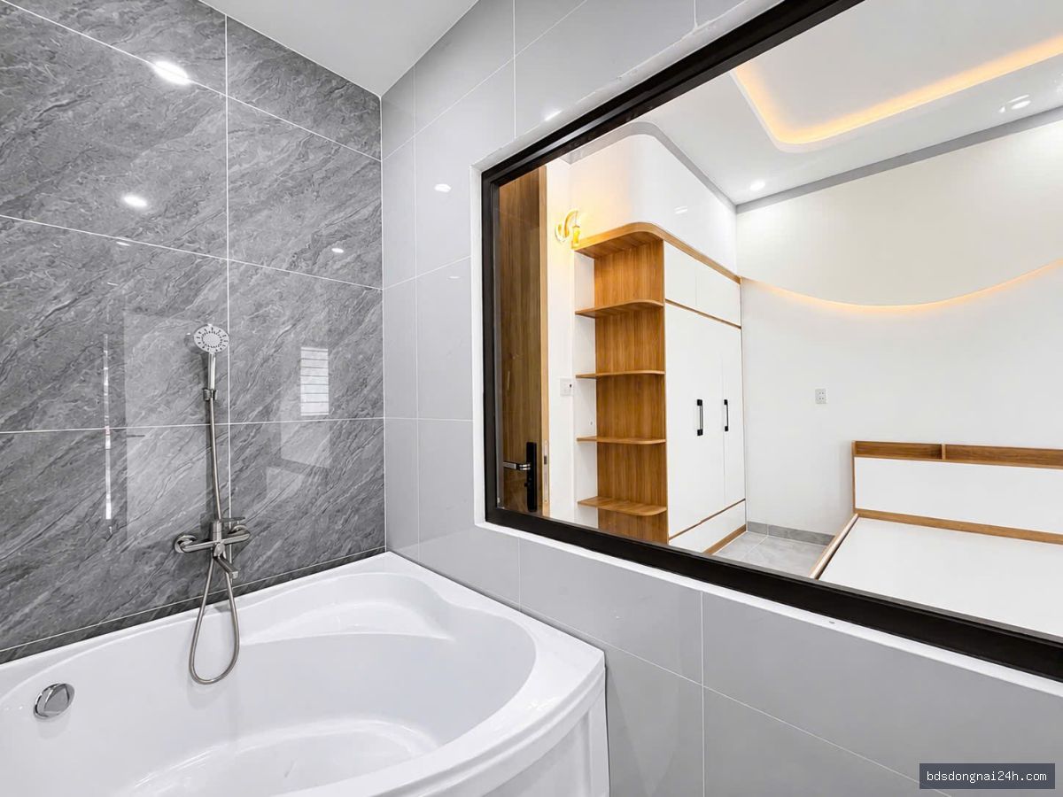 Bán nhà phố sân ô tô, full nội thất (100m²) - Hình ảnh 7