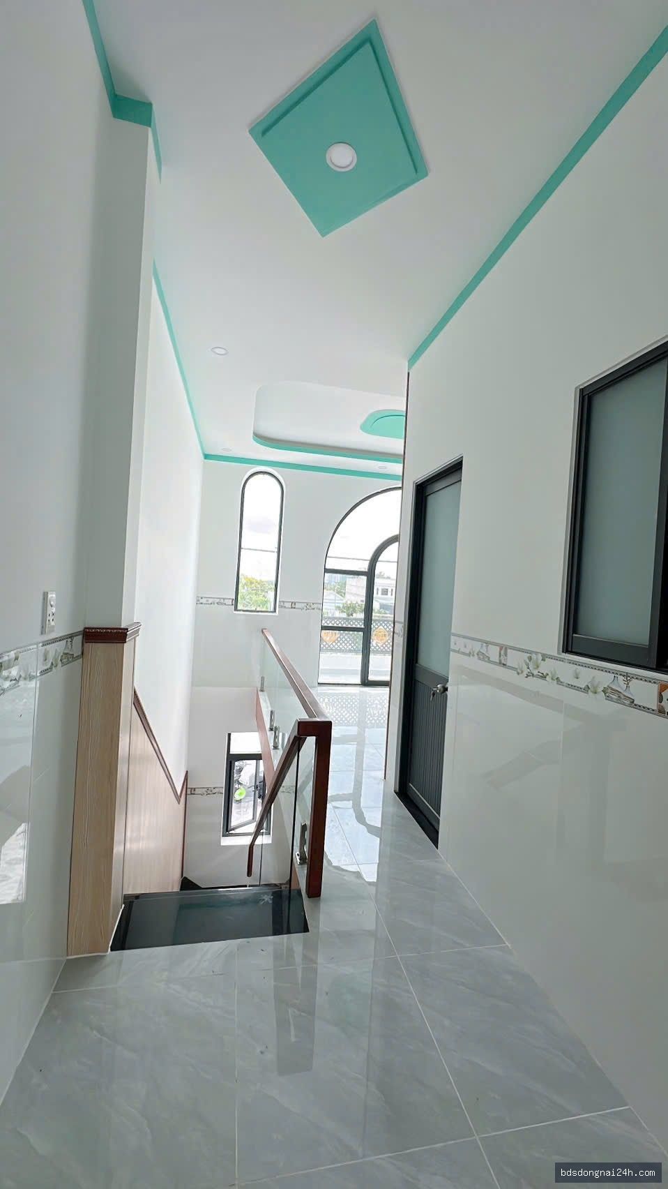 Bán nhà 1 trệt 1 lầu sân ô tô (90m²) - Hình ảnh 4