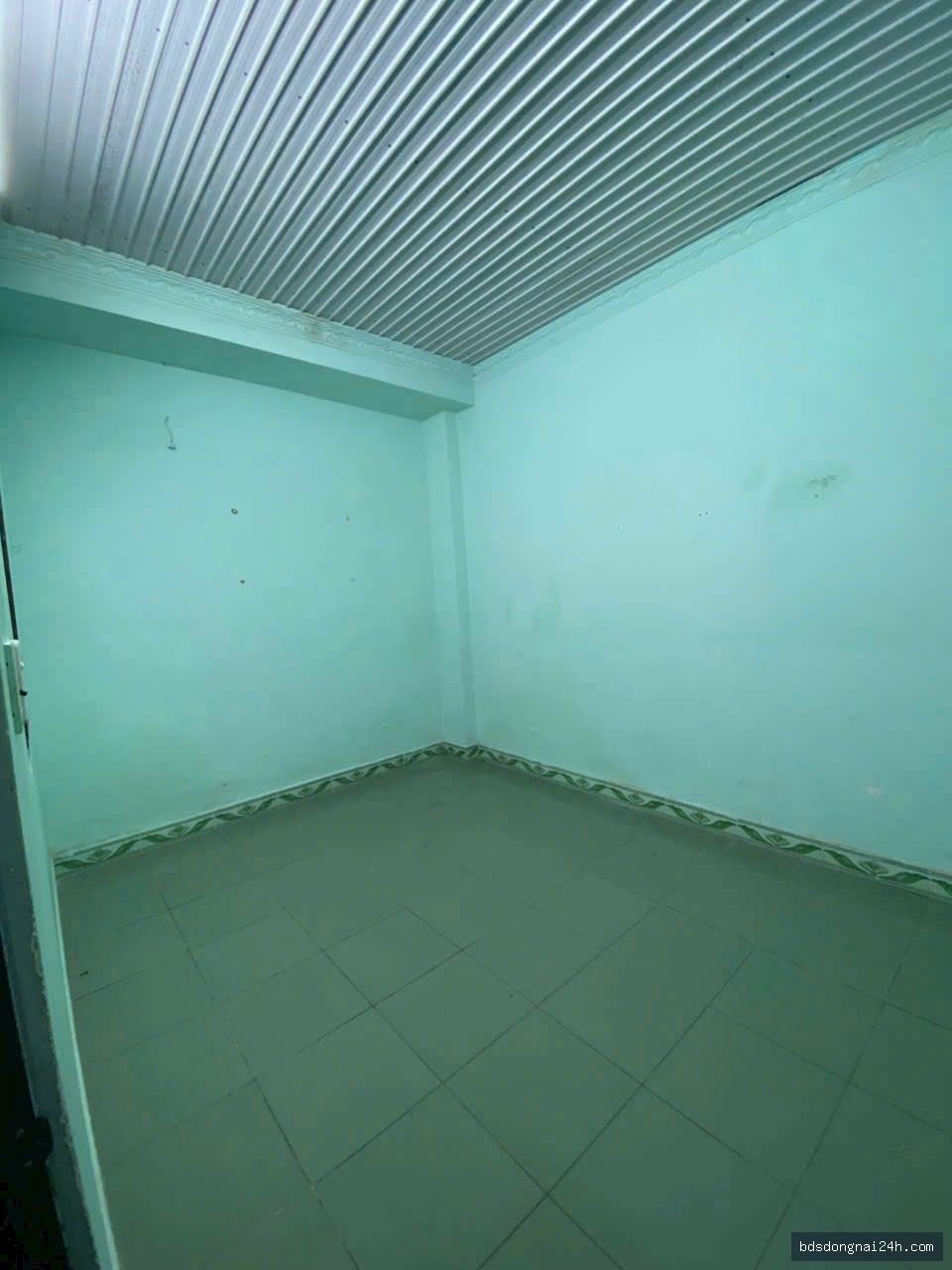 Cho thuê nhà phố sân ô tô, gần chợ tại Quang Vinh, Biên Hòa (100m2) - Hình ảnh 4