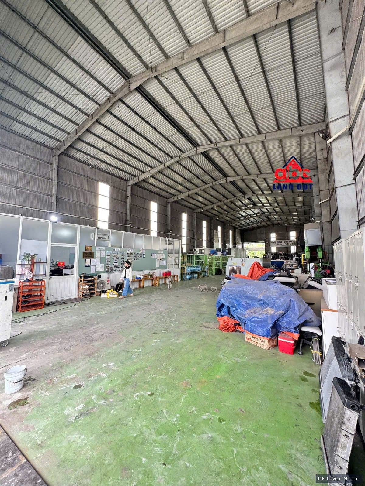 Bán kho xưởng mặt tiền tại Long Thành (750m²) - Hình ảnh 4