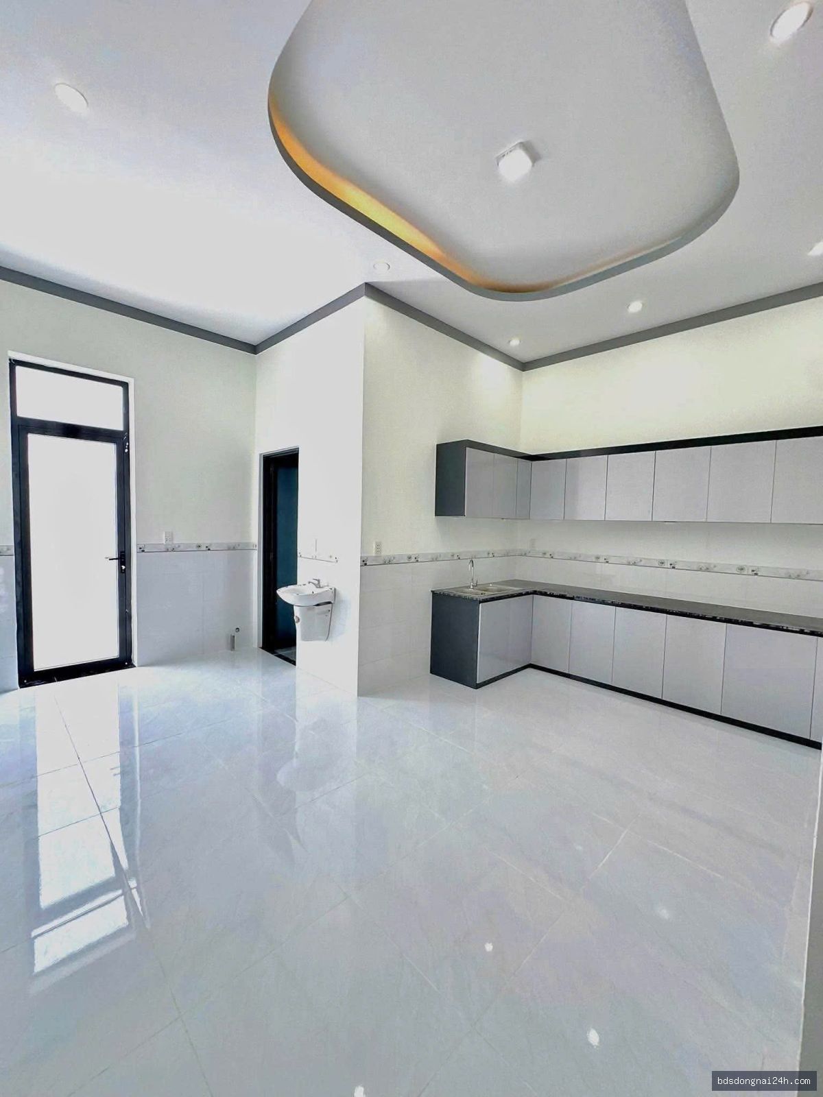 Bán nhà phố sân ô tô, mặt tiền (160m²) - Hình ảnh 8