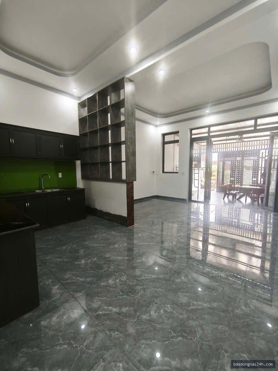Bán nhà phố gần chợ tại Trảng Dài, Biên Hòa (100m²) - Hình ảnh 2
