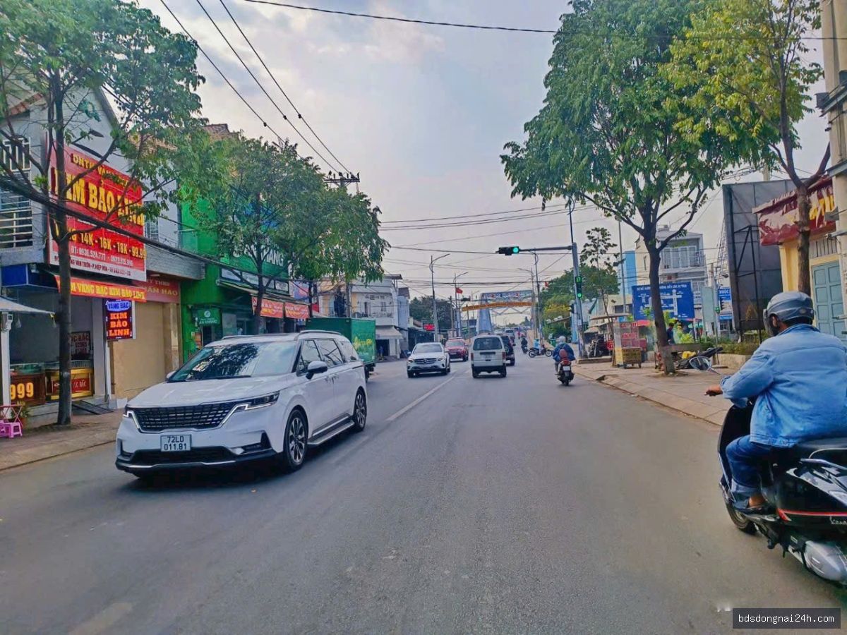Cho thuê nhà phố mặt tiền (100m²) - Hình ảnh 3